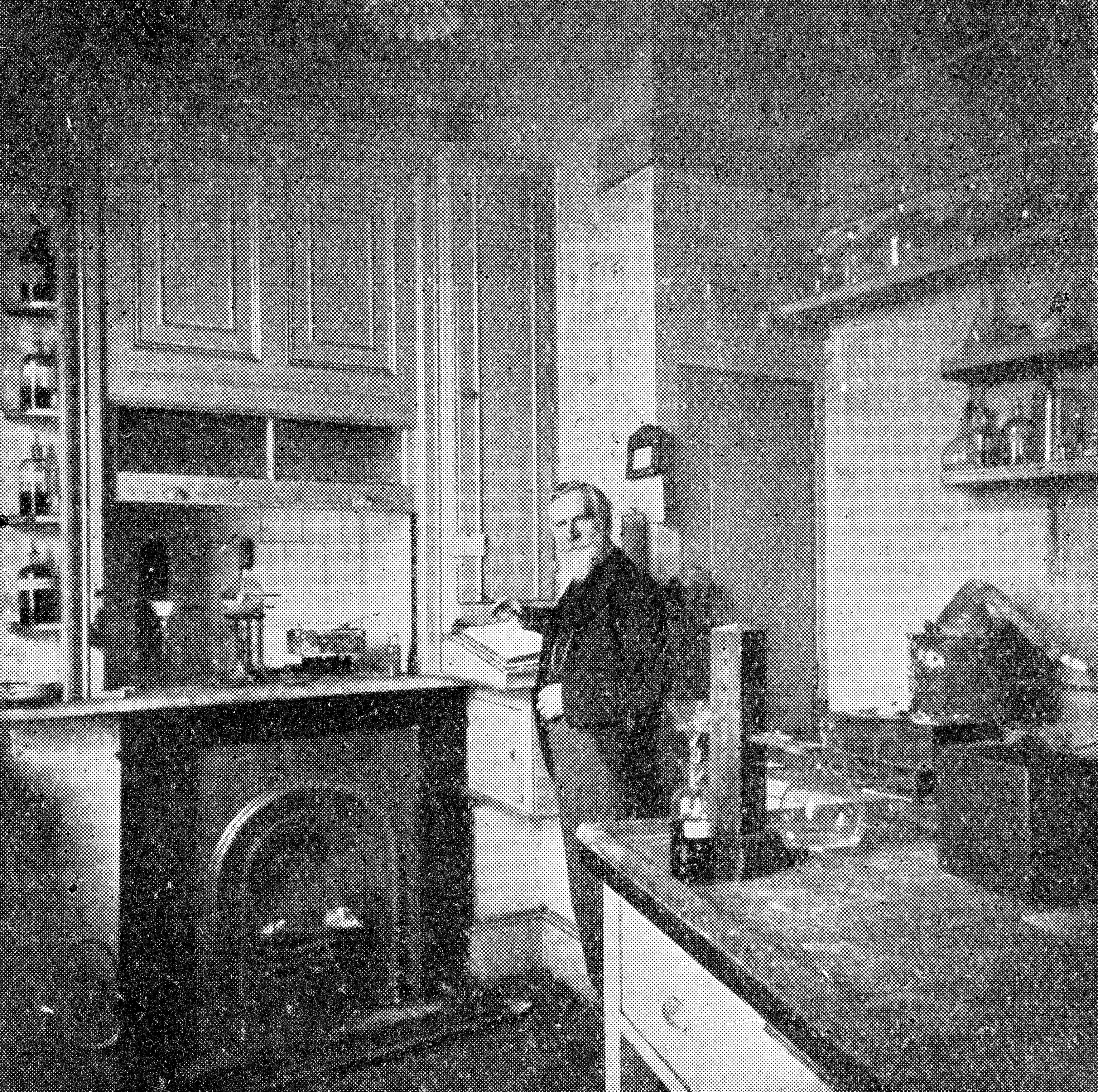 Sir William Crookes in his laboratory, Wellcome Collection M0004618.