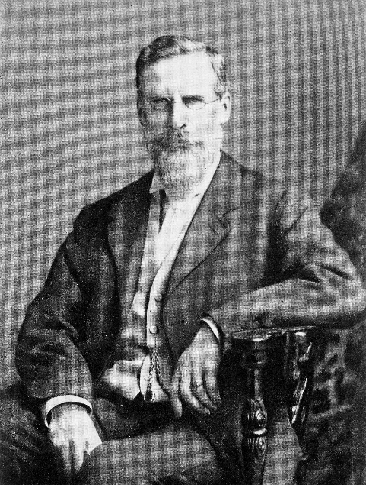 Sir William Crookes (1832 to 1919), Wellcome Collection portrait M0002308.